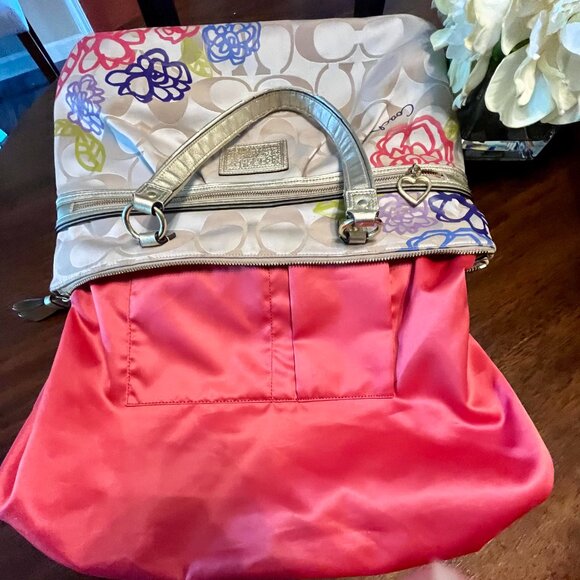 COACH Poppy Daisy Signature Applique Glam Tote Bag F20794 - Picture 9 of 11